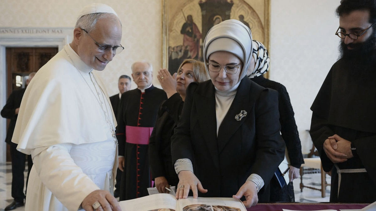 Emine Erdoğan, Papa 14. Leo ile görüştü