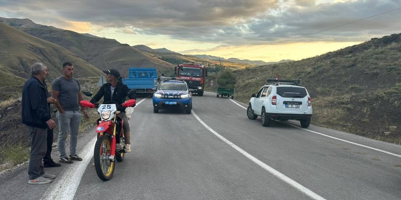 Erzurum-Bayburt sınırında uçak düştü: 3 kişi için arama çalışması sürüyor