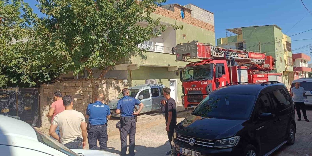 Mardin'de rehine krizi: Eşini ve çocuklarına bıçak çekti