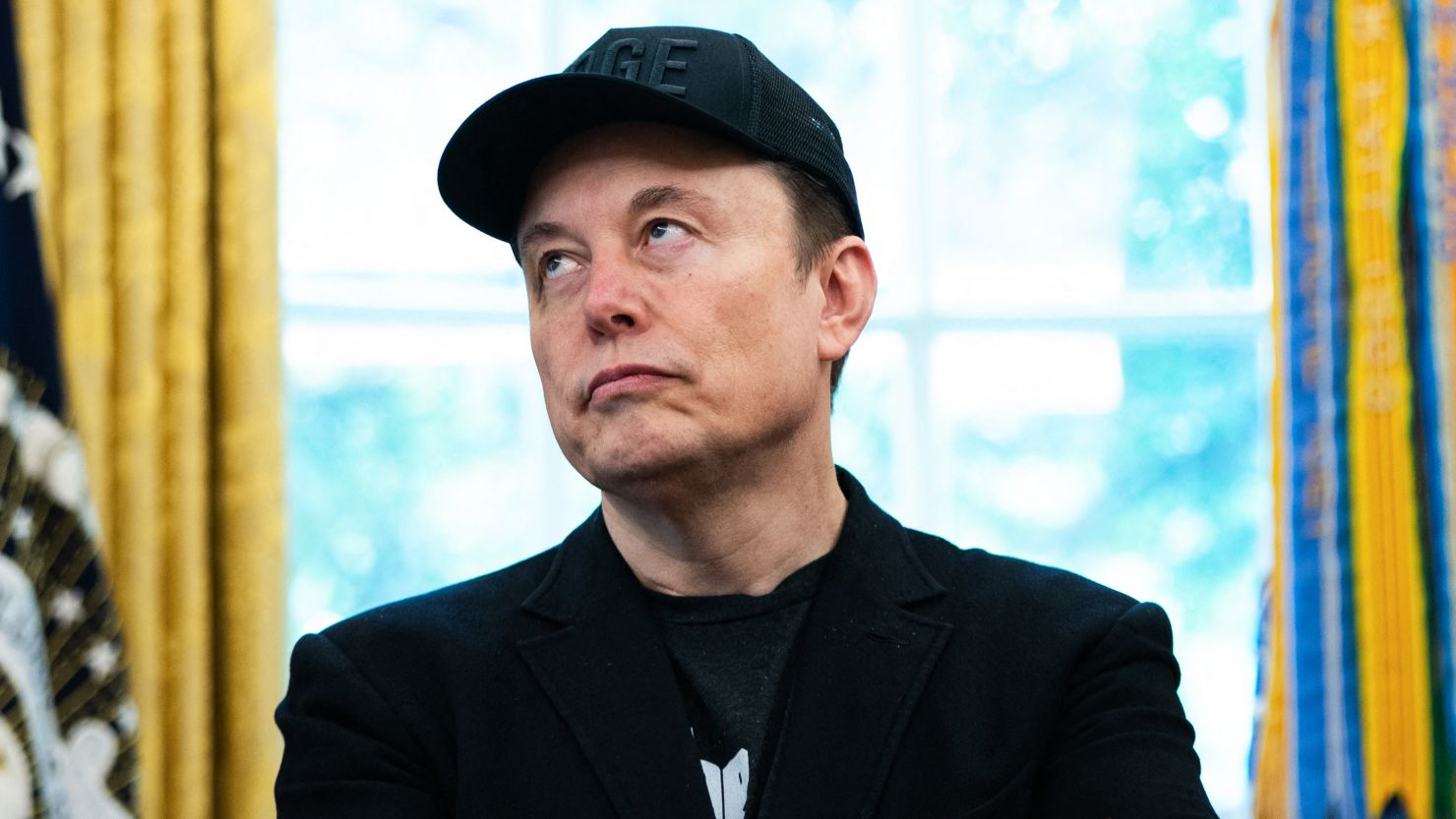 Elon Musk’tan siyasi hamle: "Amerikan Partisi’ni kurmalı mıyız?"