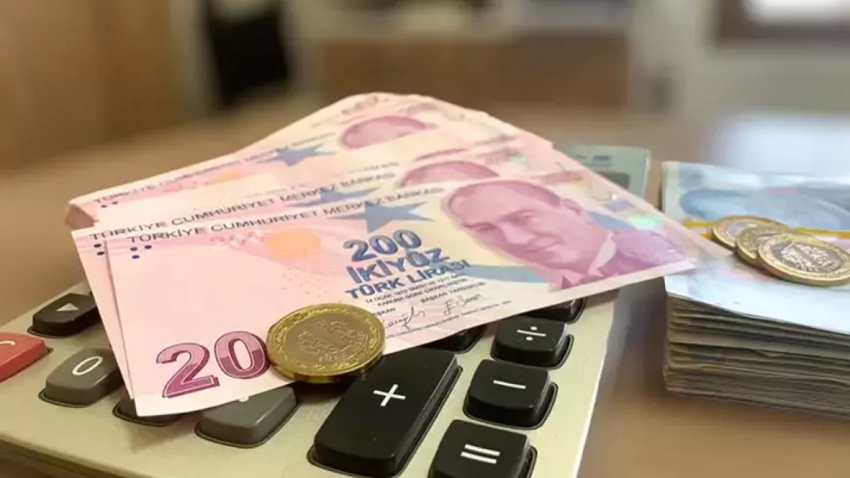 Ödemeler başladı: Temmuz ayı yaşlı ve engelli aylıkları hesaplara yatırılıyor