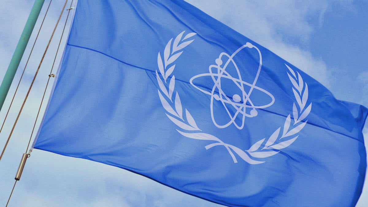 UAEA, İran’daki müfettişlerini geri çekti