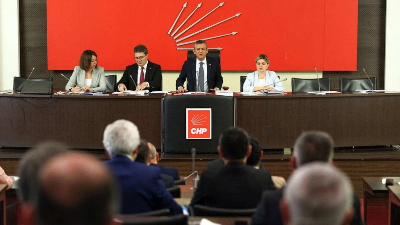 CHP'de kritik zirve: Gözaltılar sonrası olağanüstü toplantı kararı