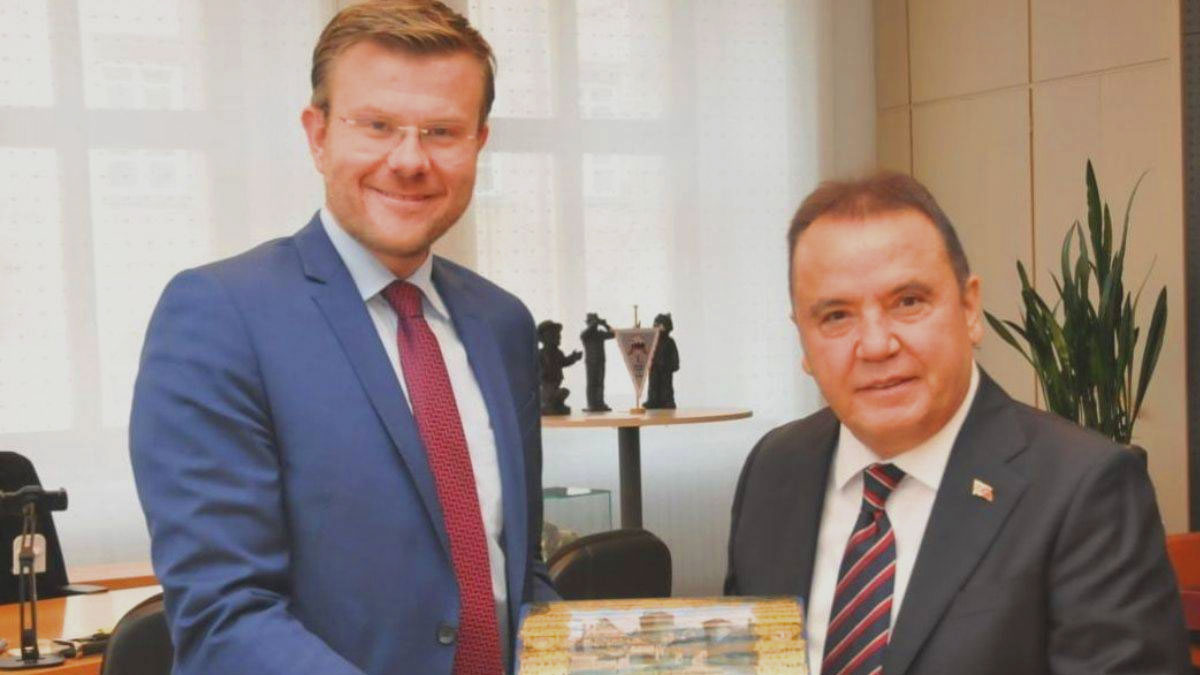 Nürnberg belediye başkanından tutuklanan Muhittin Böcek’e destek