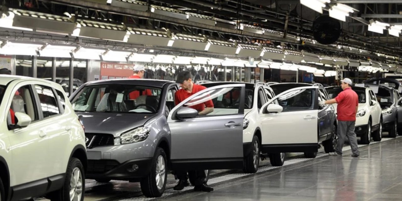 Nissan 443 bin aracını geri çağırdı! Motorunda büyük arıza çıktı