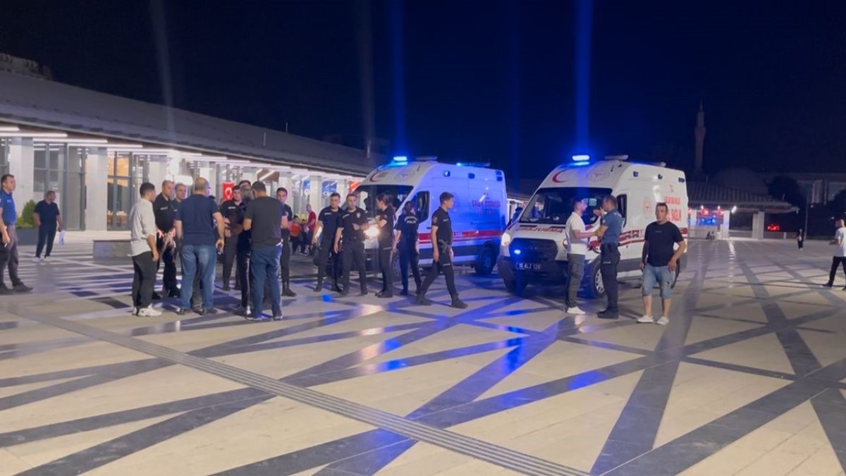 Bursa’da 14 yaşındaki kız dehşet saçtı: 4 kişiyi bıçakladı