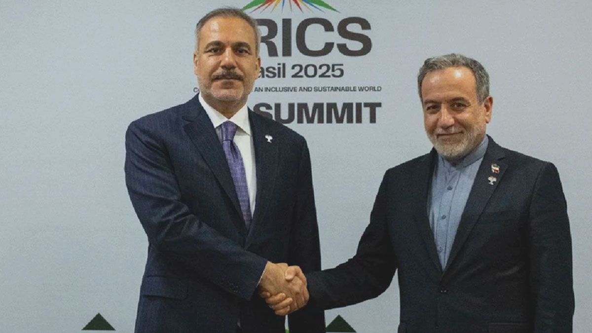 Bakan Fidan ile İran Dışişleri Bakanı Arakçi arasında kritik temas