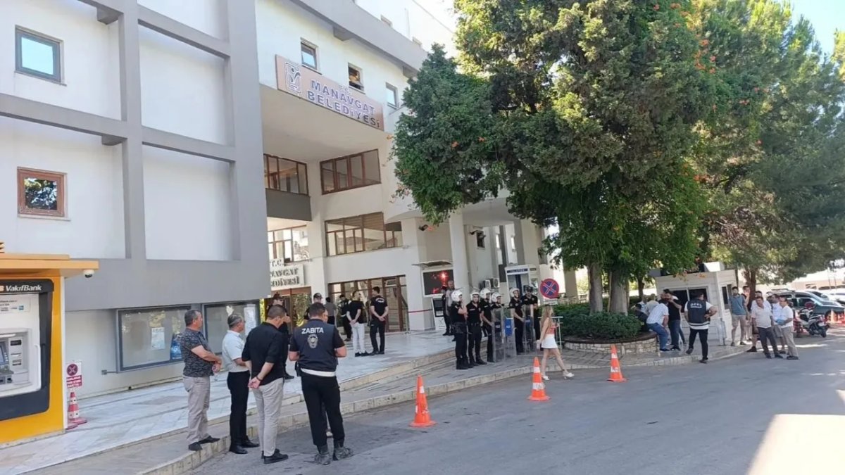 Manavgat Belediyesi soruşturmasında 7 kişi için tutuklama talebi