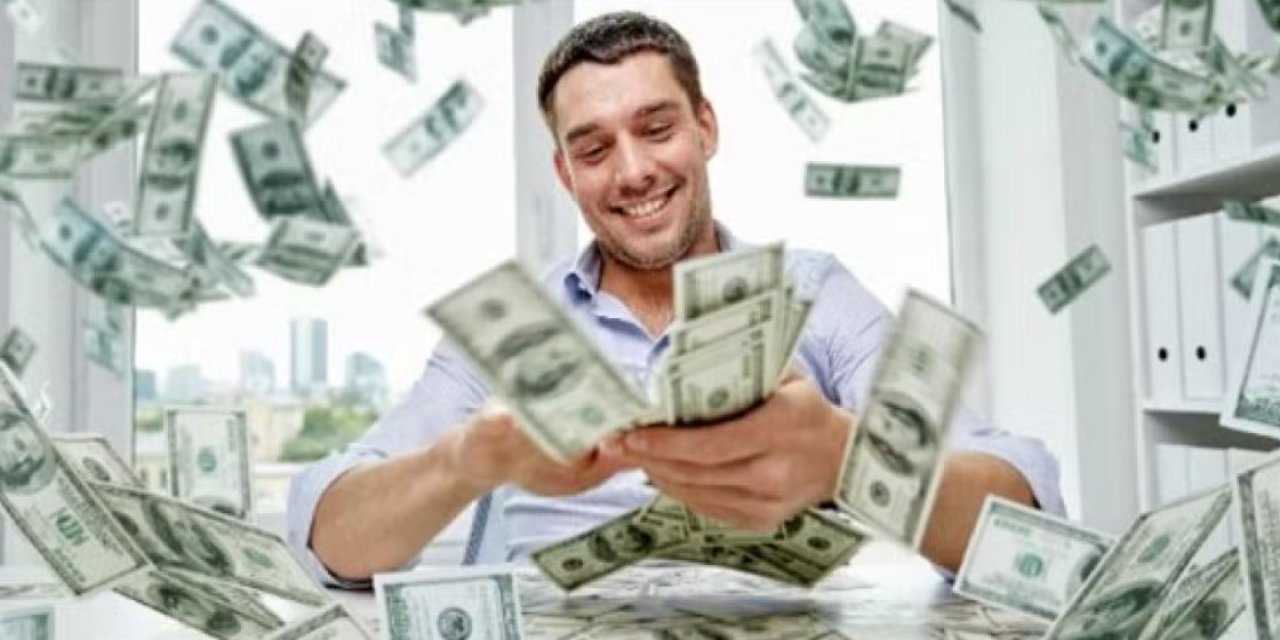 Satılık evde servet sürprizi! Milyon dolarlık klasik otomobil ortaya çıktı