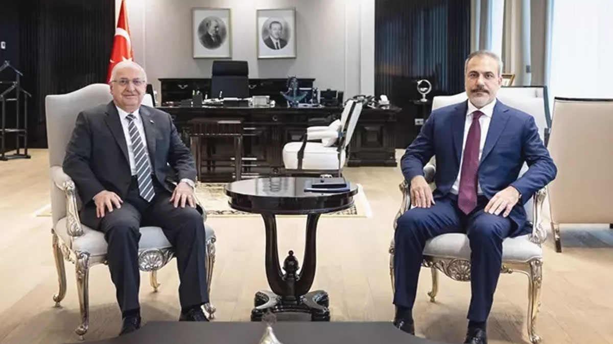 Diplomatik ziyaret: İki bakan da Pakistan'a gidiyor