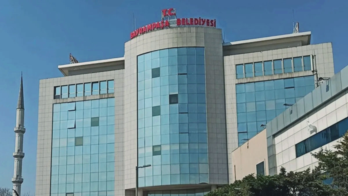 Bayrampaşa Belediye Meclisi'nde CHP'li 2 üye istifa etti