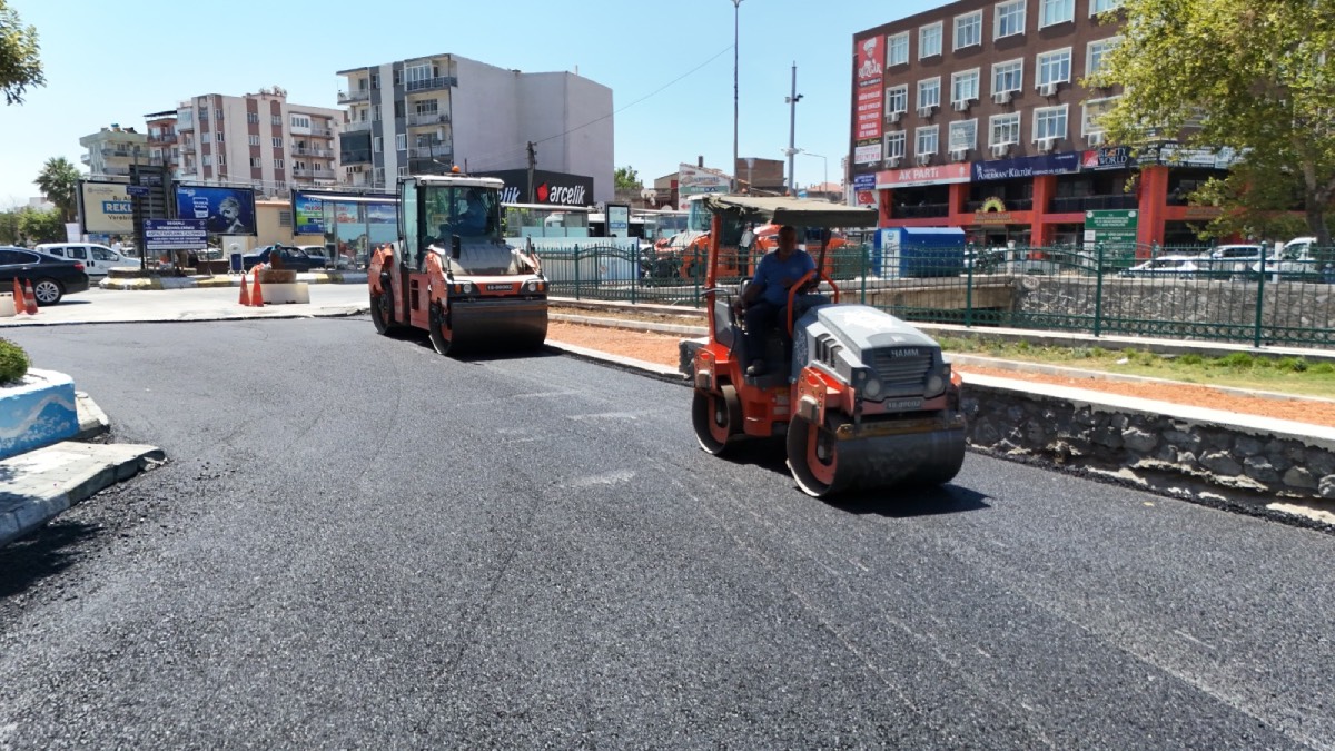 Aydın Büyükşehir Belediyesi, Söke'de Yol Yenileme Çalışmalarını Sürdürüyor