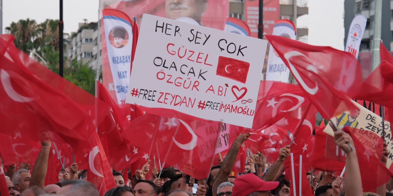 CHP’nin “Millet İradesine Sahip Çıkıyor” mitingi Adana’da gerçekleştirildi