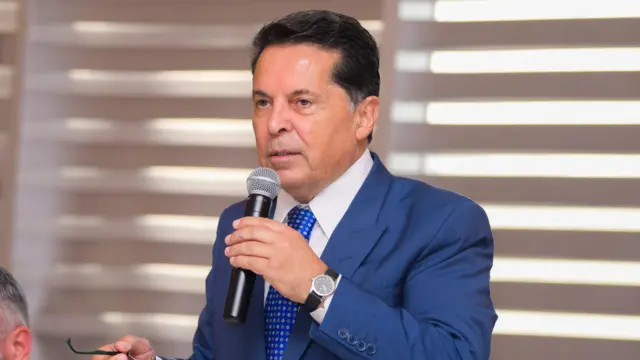 Özgür Çelik'ten Ahmet Özer çağrısı