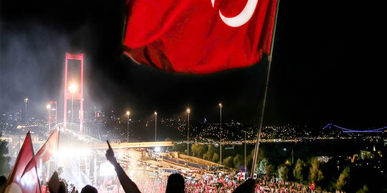 15 Temmuz resmi tatil mi? 14 Temmuz yarım gün mü? İşte 2025 Demokrasi ve Milli Birlik Günü detayları