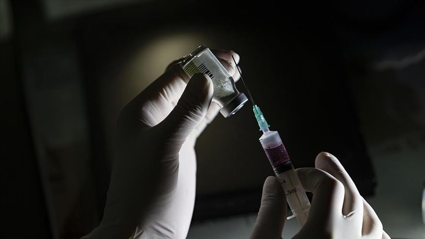 Aşıları yok etti, sahte karneler dağıttı: ABD'li doktora Adalet Bakanı'ndan af