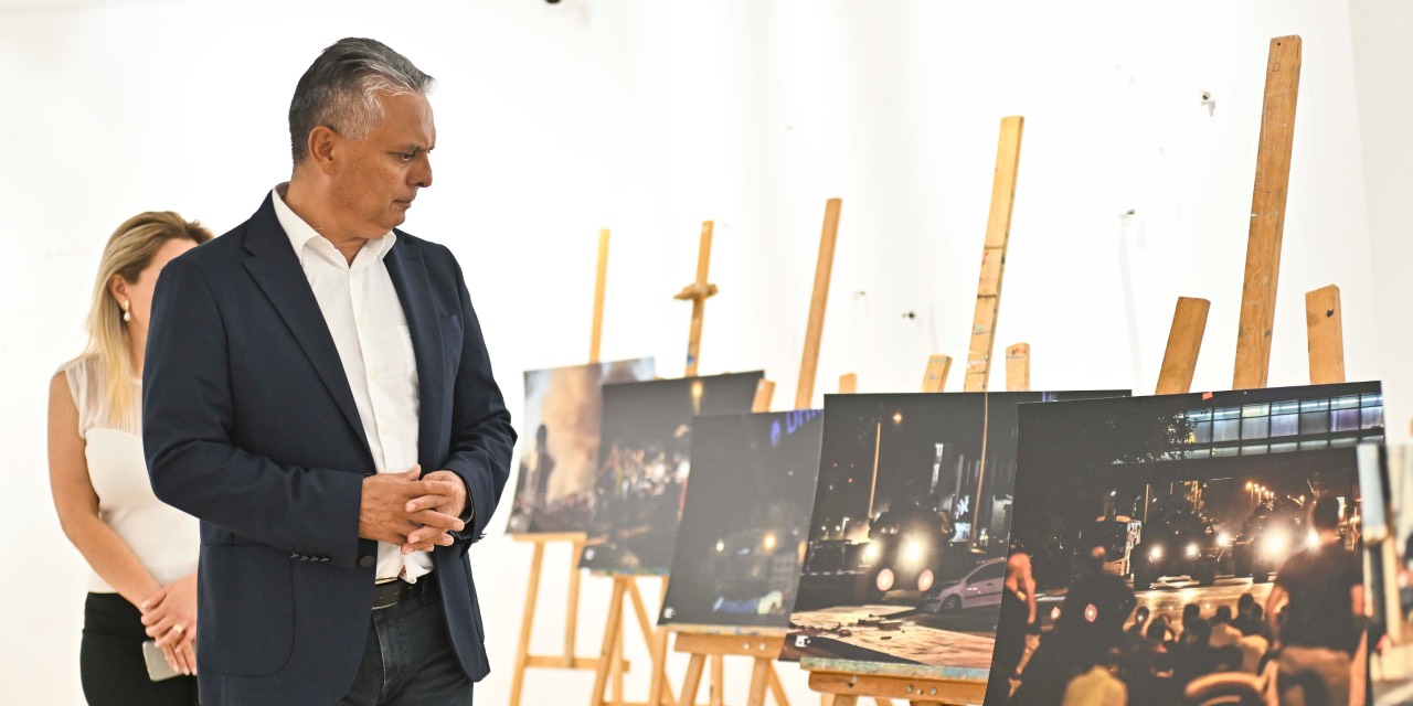 Muratpaşa’da 15 Temmuz anısına fotoğraf sergisi düzenlendi