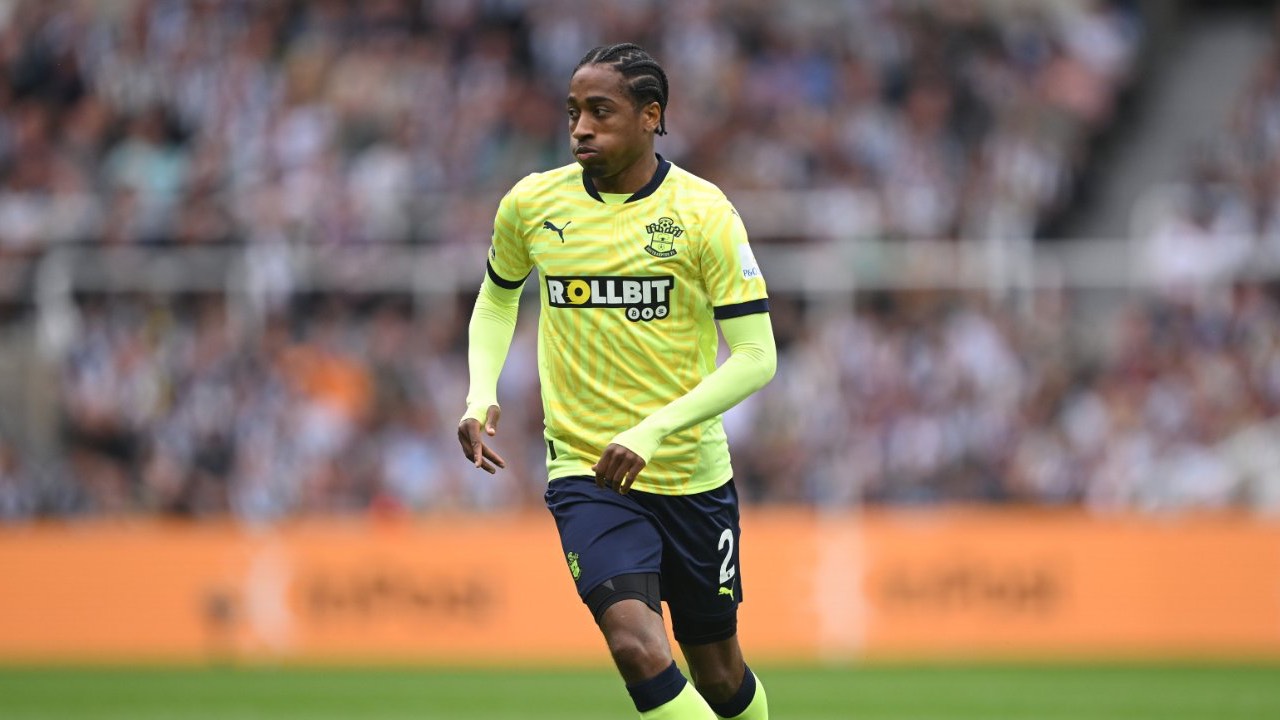 Beşiktaş bir yıldızı daha getiriyor: Kyle Walker-Peters yarın İstanbul’da!