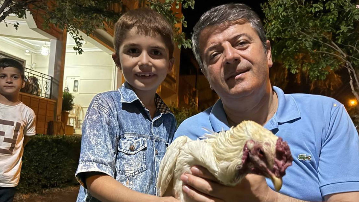 Ev hapsindeki Başkan Tutdere'ye küçük Miran'dan anlamlı hediye