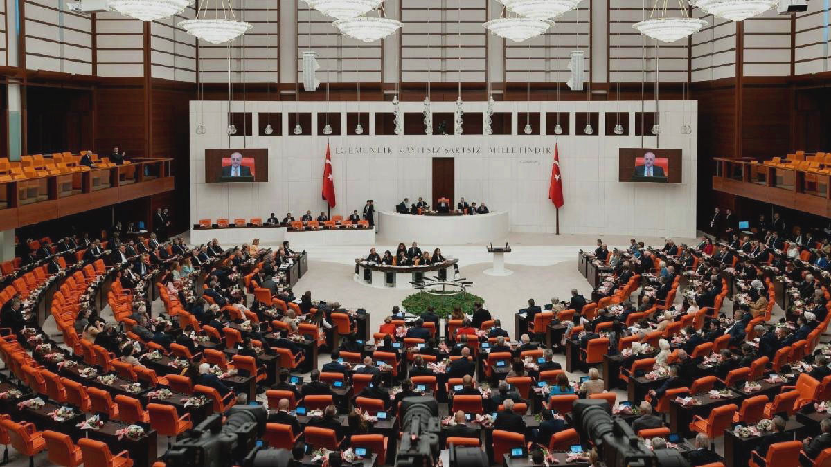 Zeytinlikleri ranta açan yasanın 18 maddesi kabul edildi