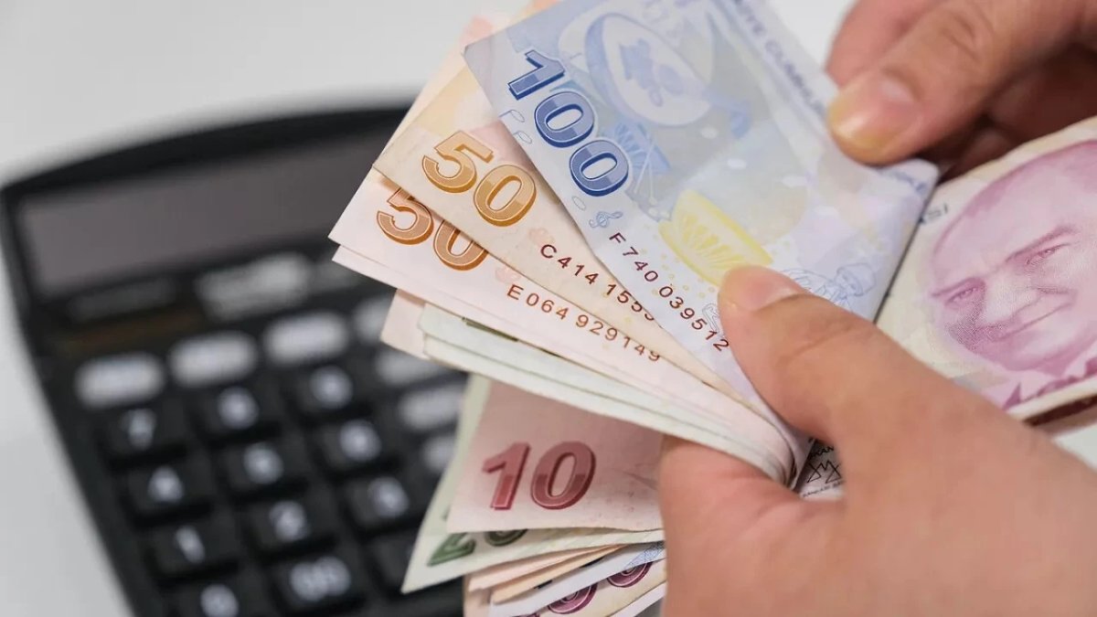 Kamu işçisinin zam pazarlığında geri sayım: 600 bin kişiyi ilgilendiren süreçte gözler 8. toplantıda