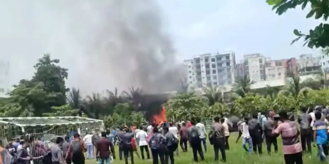 Savaş uçağı üniversite kampüsüne düştü