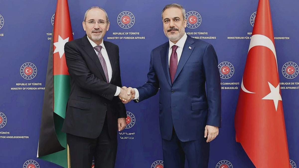 Bakan Fidan, Ürdün Dışişleri Bakanı Safadi ile görüştü