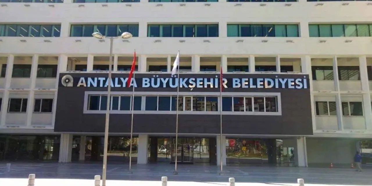 Antalya Büyükşehir Belediyesi'ne yeni operasyon: 3 kişi gözaltına alındı