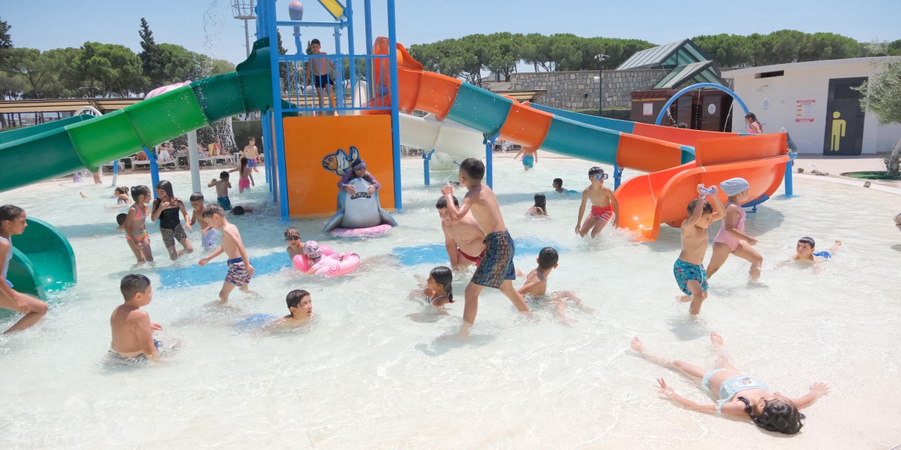 Aydın Tekstil Park’taki Aquapark, yaz aylarında çocukların uğrak noktası oldu