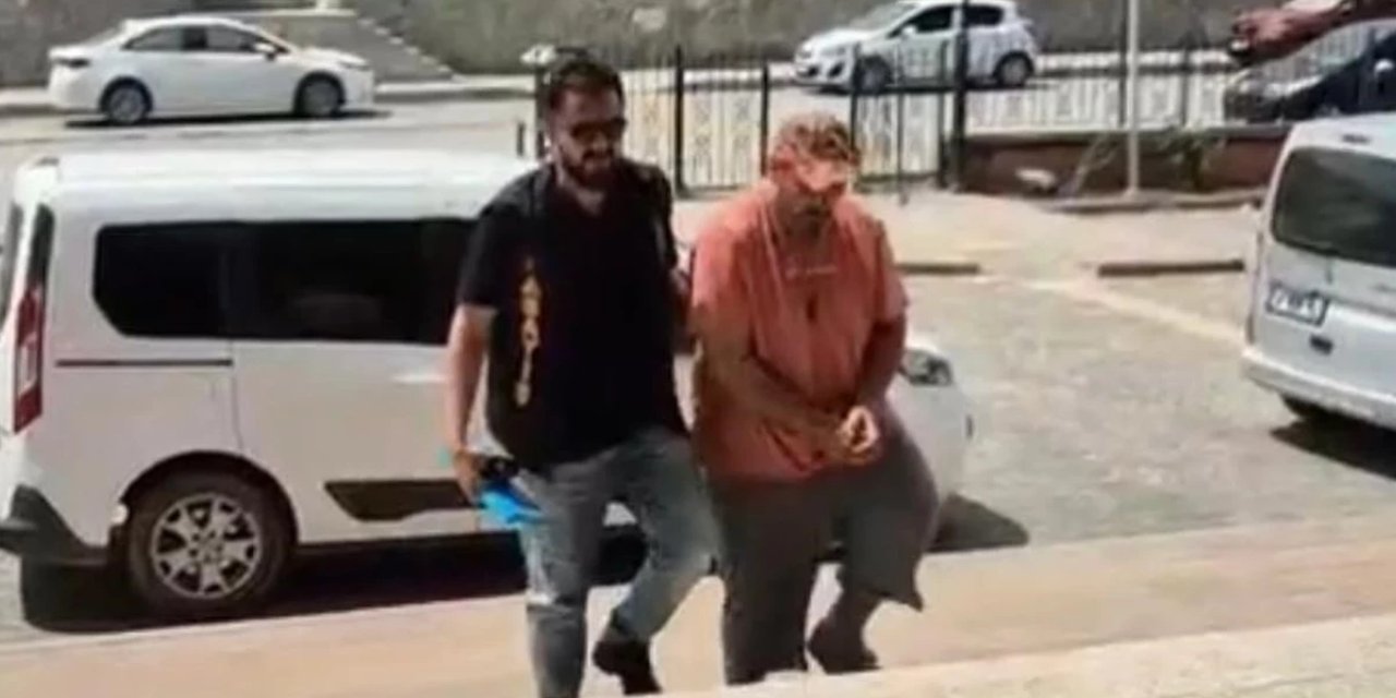 Lokanta işletmecisi baba-oğul zincir marketten et çaldı