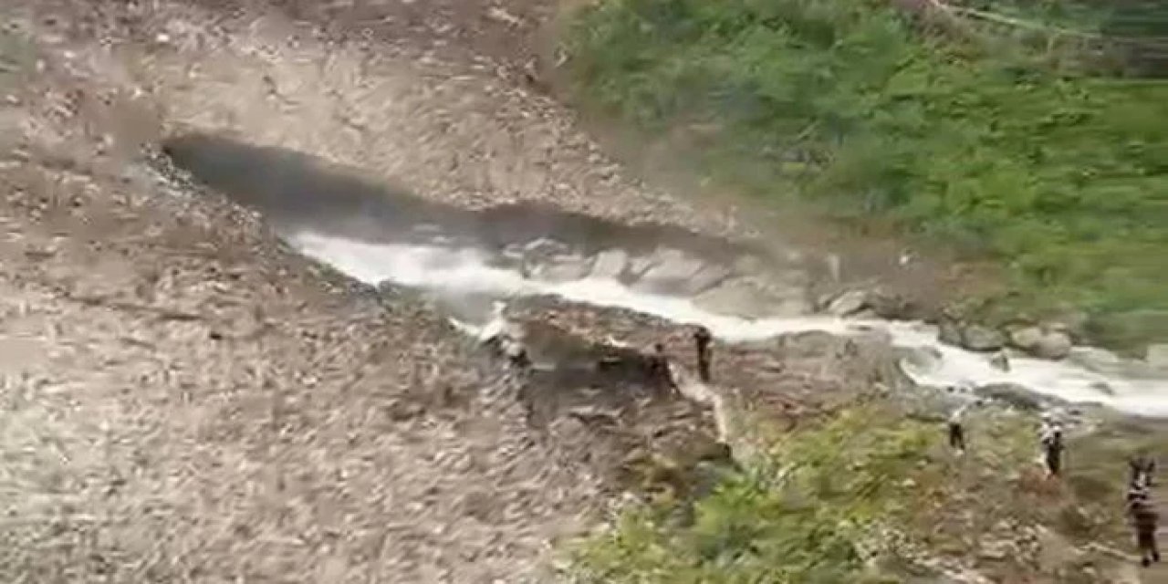 Rize'de kar kütlesi çöktü: 1 kişi aranıyor