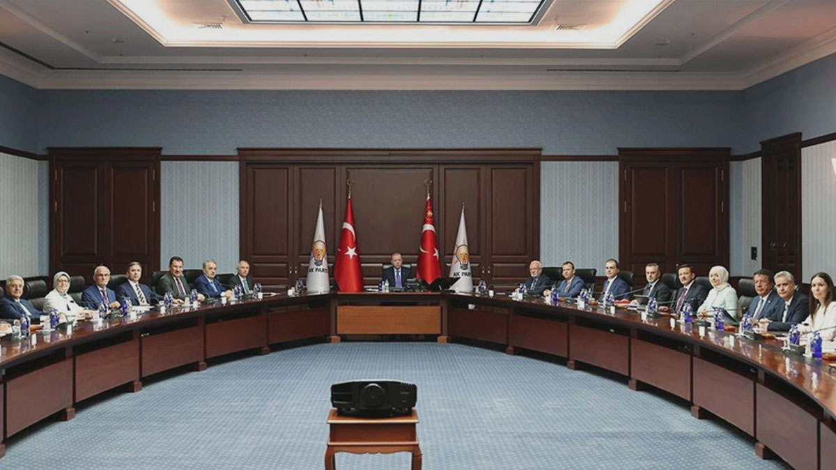 AK Parti MYK bugün toplanıyor: Masada hangi gündemler var?