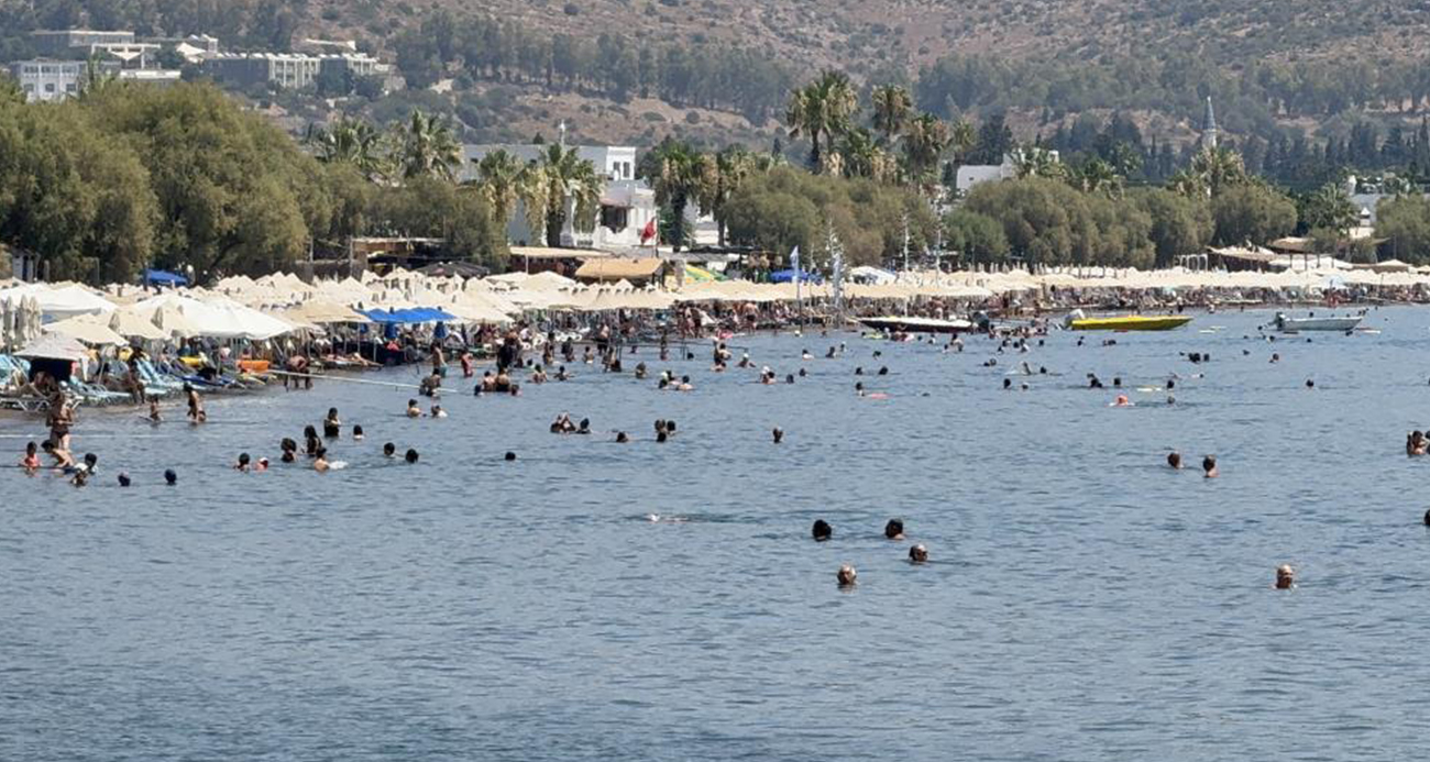 Bodrum’da termometreler fırladı: Turistler gölgede kalmak için yarışıyor