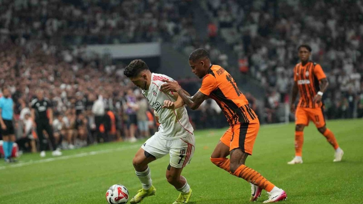 Beşiktaş’a iç sahada soğuk duş: Rövanşta mucize gerek