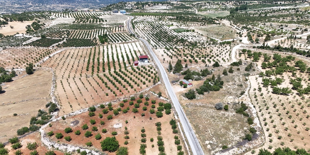Gülnar’da 8 kilometrelik yol asfaltlandı: Ulaşım ve tarımsal lojistik rahatladı