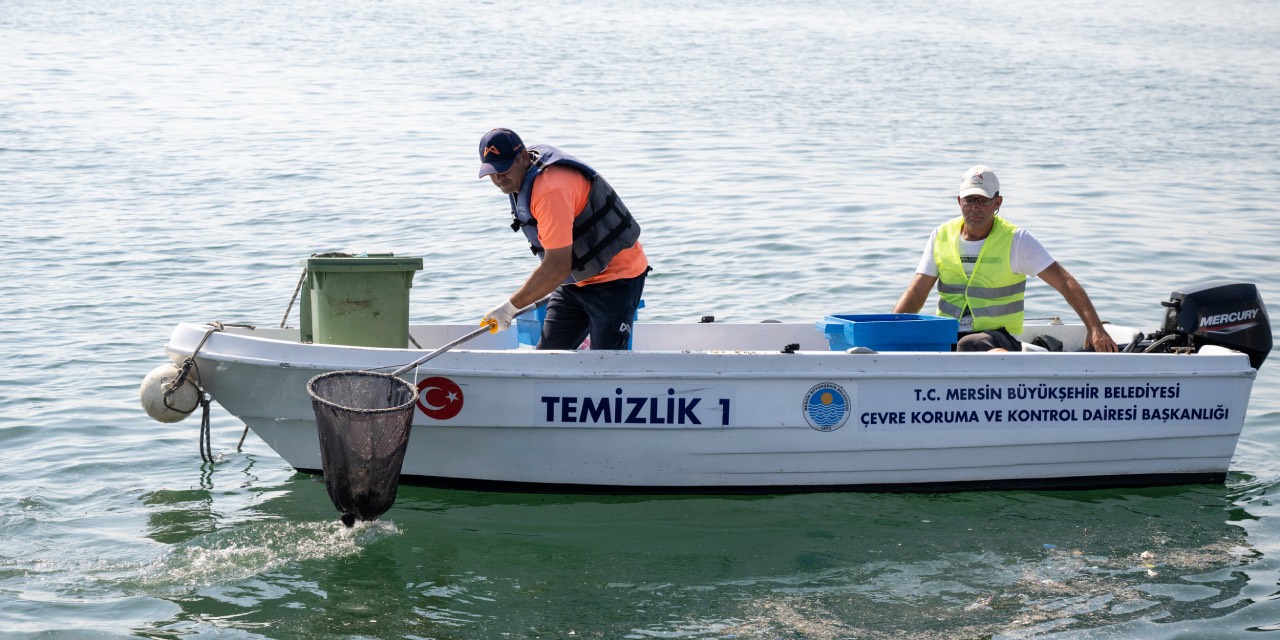 Mersin Büyükşehir'den kapsamlı deniz temizliği