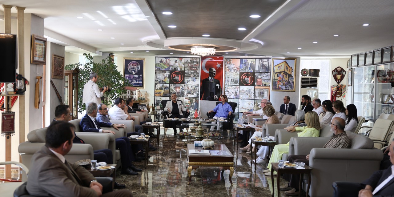 Eskişehir Belediye Başkanları, esnaf temsilcileriyle bir araya geldi