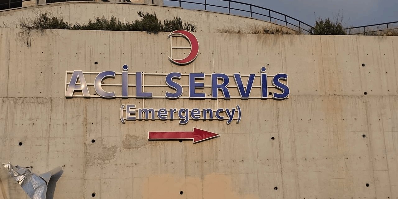 Tartıştığı eşini 7 yerinden bıçakladı
