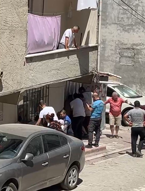 Ev sahibi ile kiracı arasında kavga