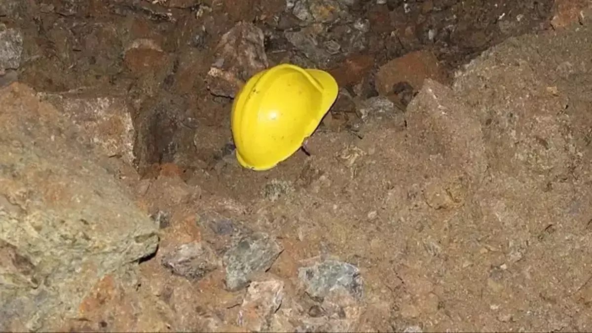 Uşak’ta feci olay: Göçük altında Kalan 2 kişi hayatını kaybetti