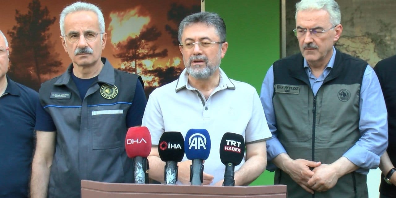 Bakan Yumaklı: 3 bin 515 kişi yangınlarda tahliye edildi