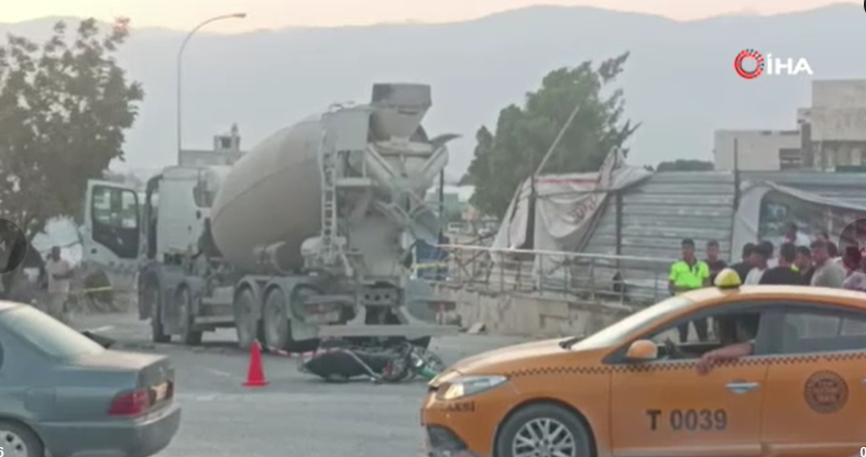 Feci kaza: Beton mikseri motosikleti ezdi: 2 ölü