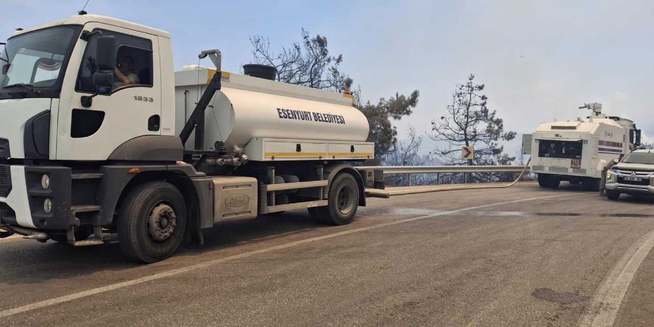 Esenyurt Belediyesi’nden Bursa’daki orman yangınına destek