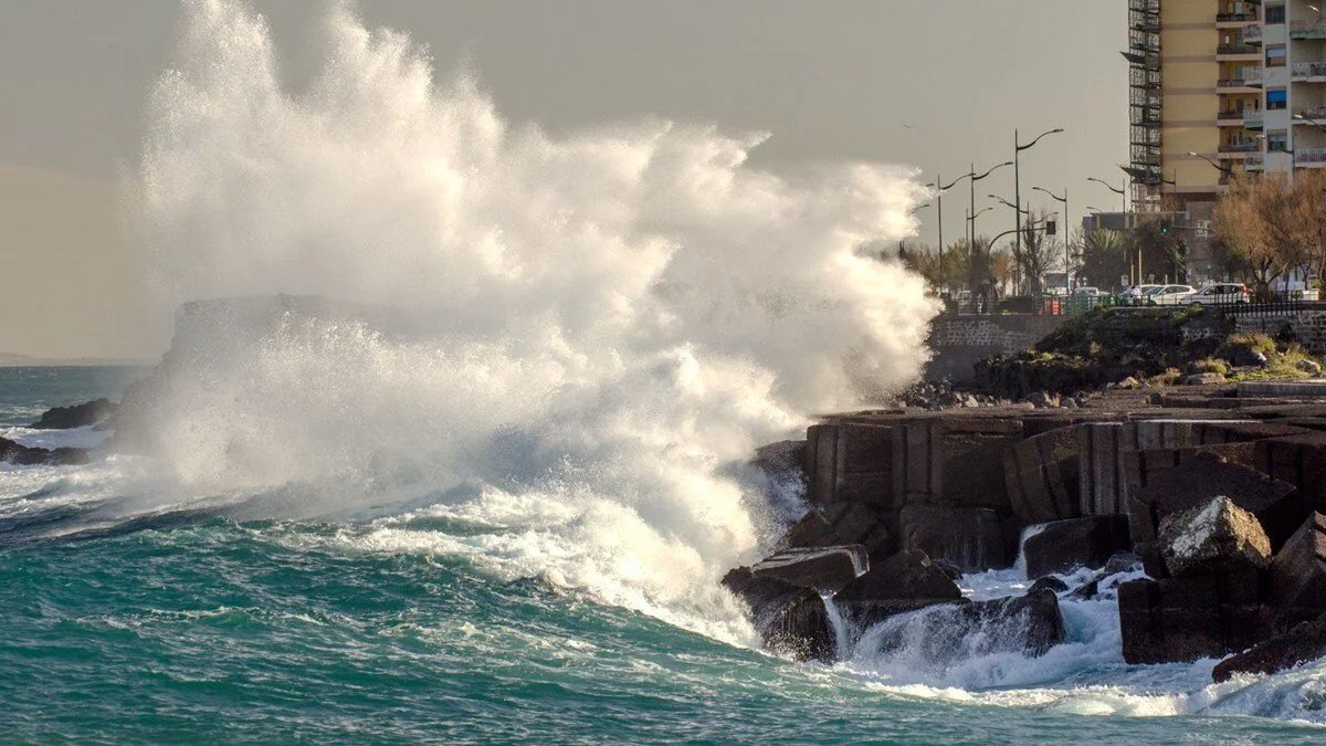 8.8 büyüklüğündeki deprem sonrası uyarı: Japonya ve ABD'de tsunami alarmı