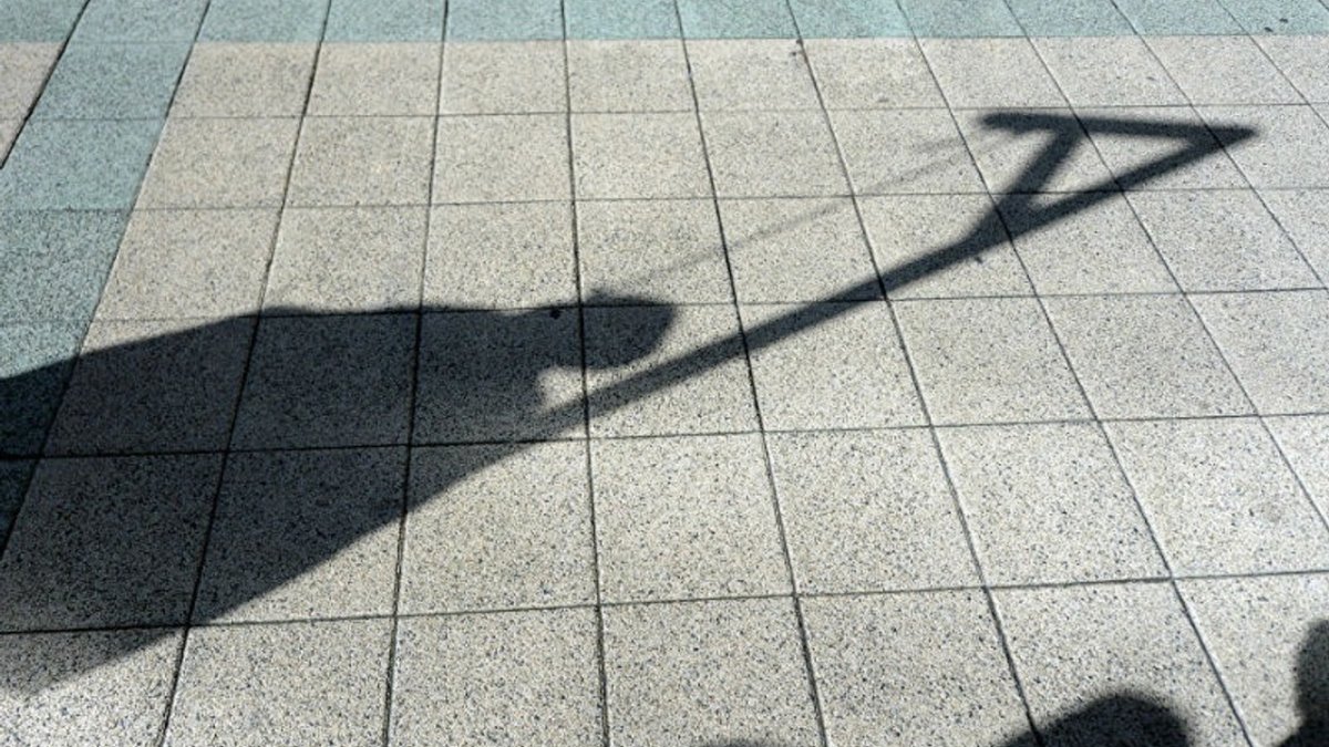 İran'da çocuk cinayeti sanığı halka açık alanda idam edildi