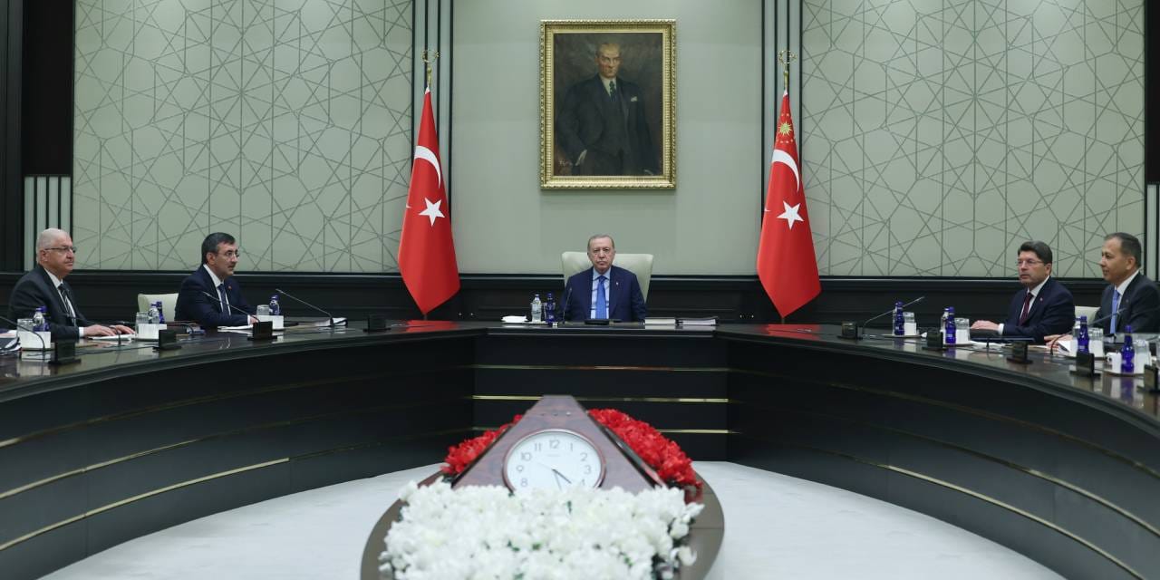 MGK toplantısı sonrası kritik bildiriler!