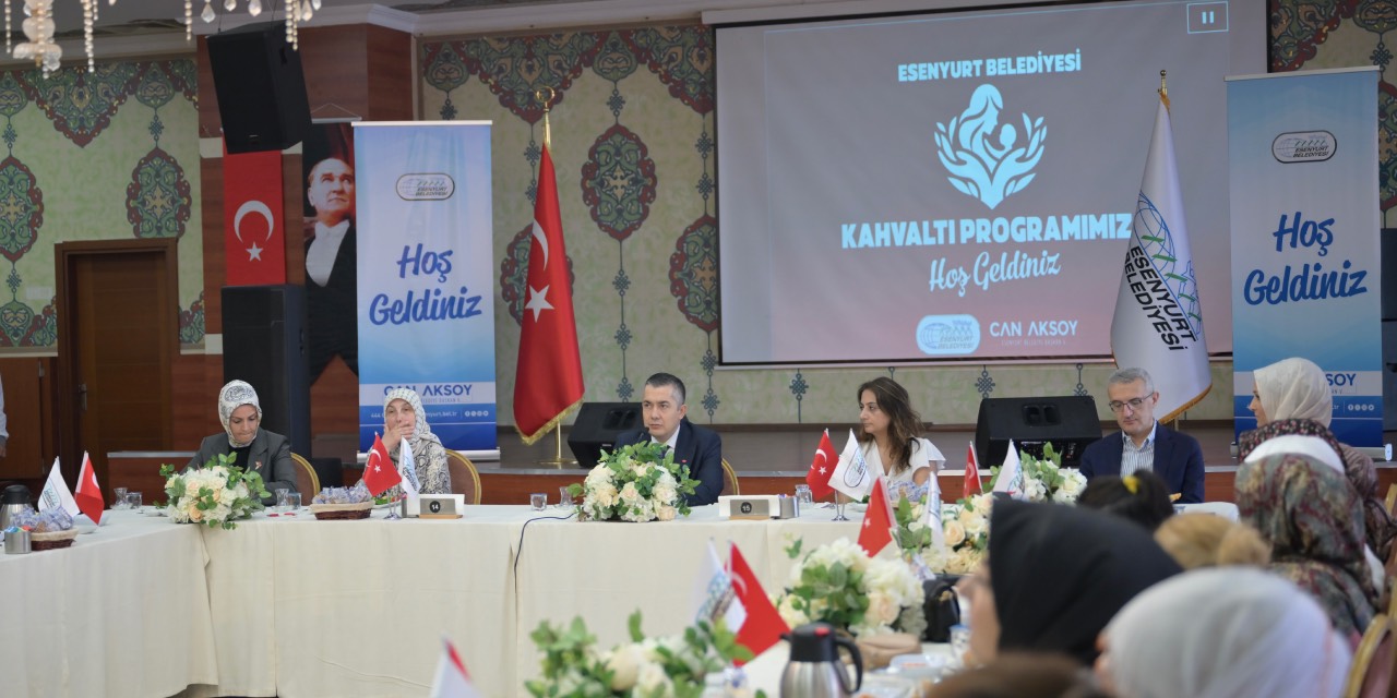 Esenyurt Belediye Başkan Vekili Can Aksoy engelli anneleriyle buluştu