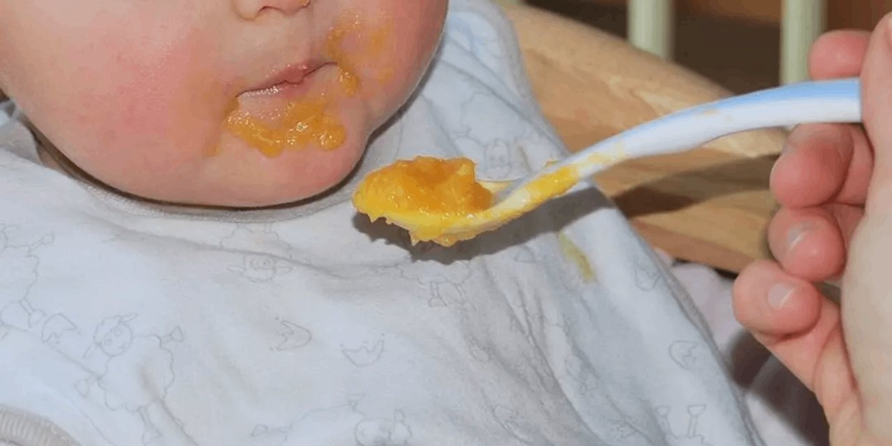 Bebek mamalarından üçte biri aşırı işlenmiş gıda çıktı: Obezite ve şekere yol açıyor