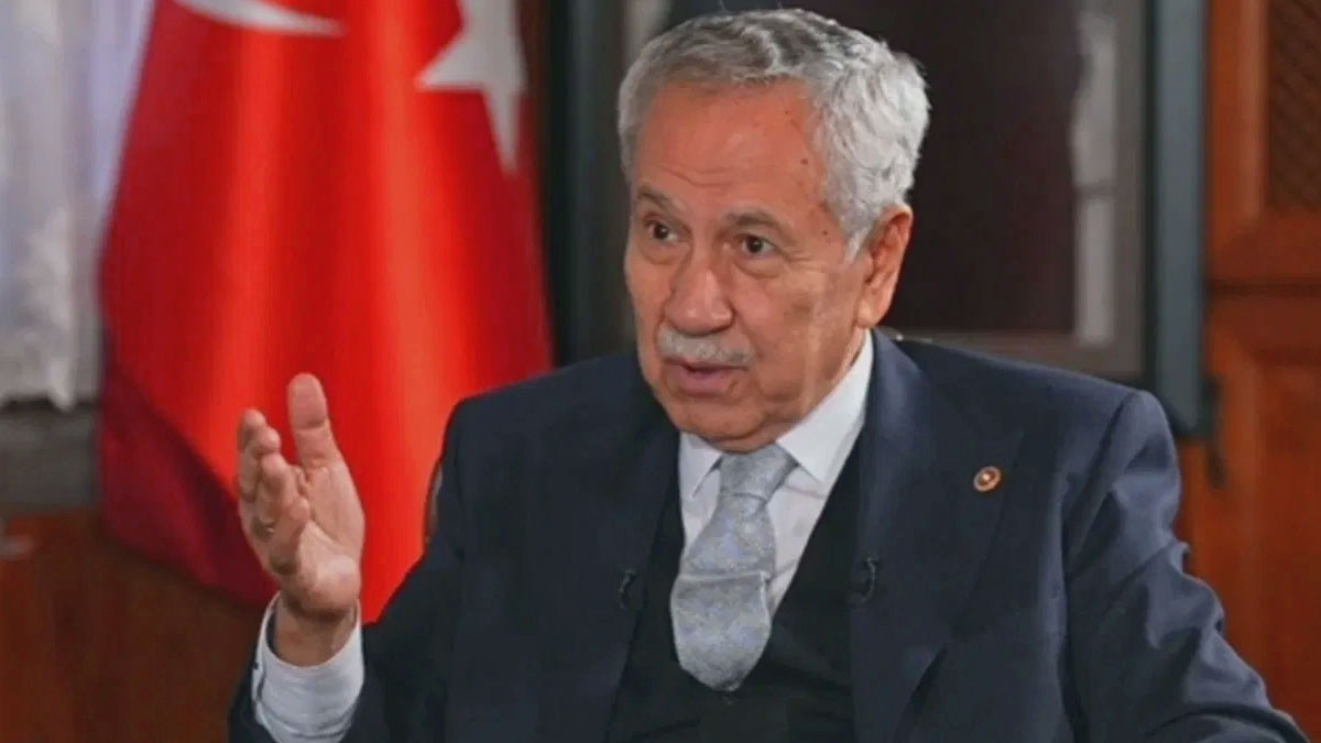 Bülent Arınç, medyayı yetersizlikle suçladı
