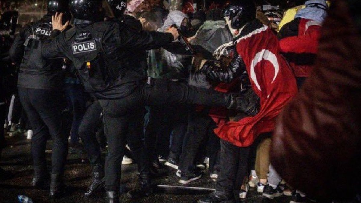 Ankara Barosu raporladı: Polis şiddeti Türk bayrağı ve Atatürk posteri taşıyan gençlere yöneldi